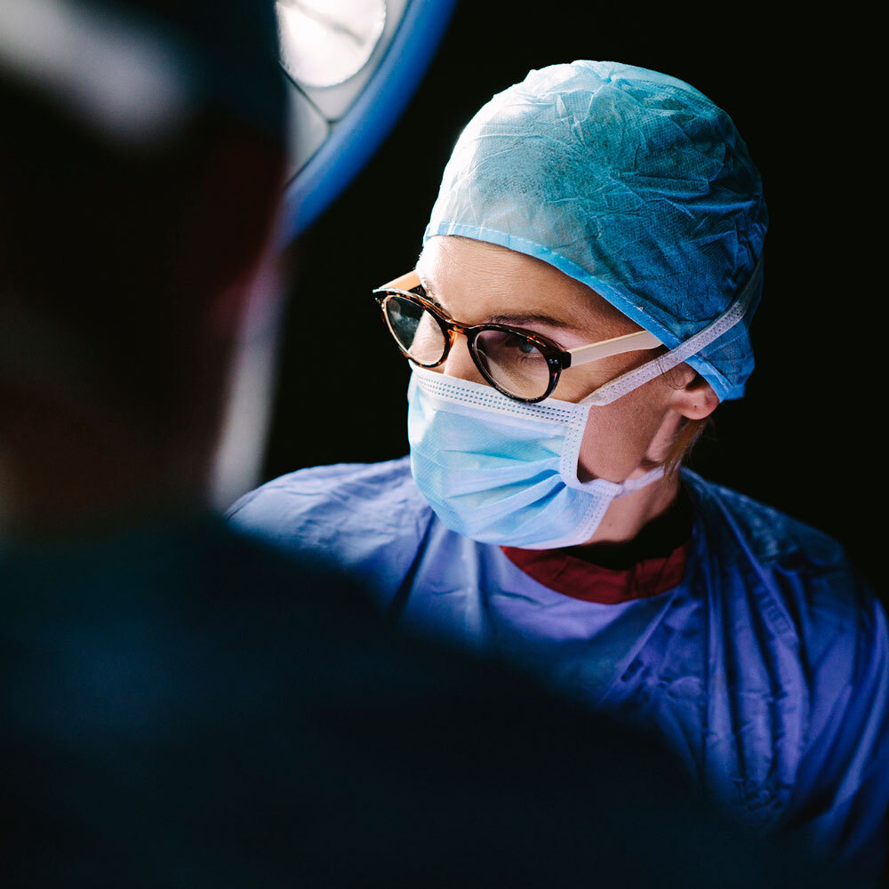 Marginum - Doctor in operation room